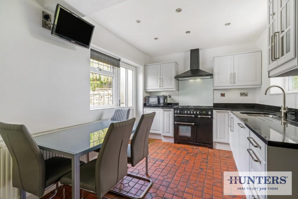 99633_Low Croft Acacia Park Terrace (11) - Copy_lo