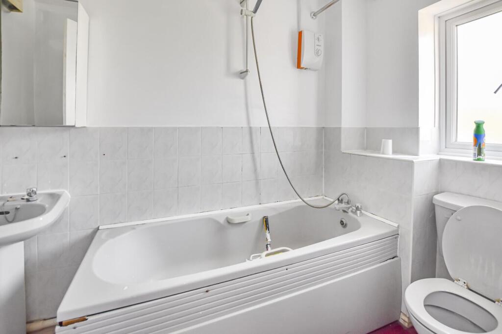 Heather bathroom.jpg