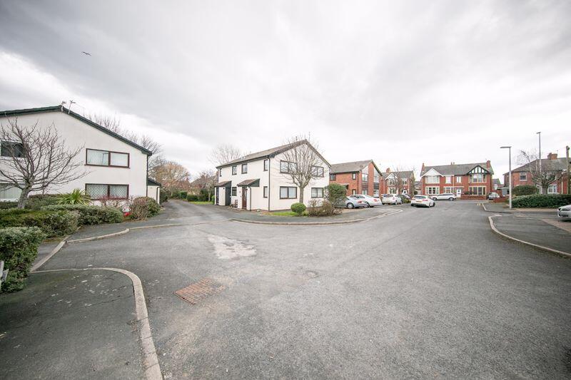 Quiet cul-de-sac location