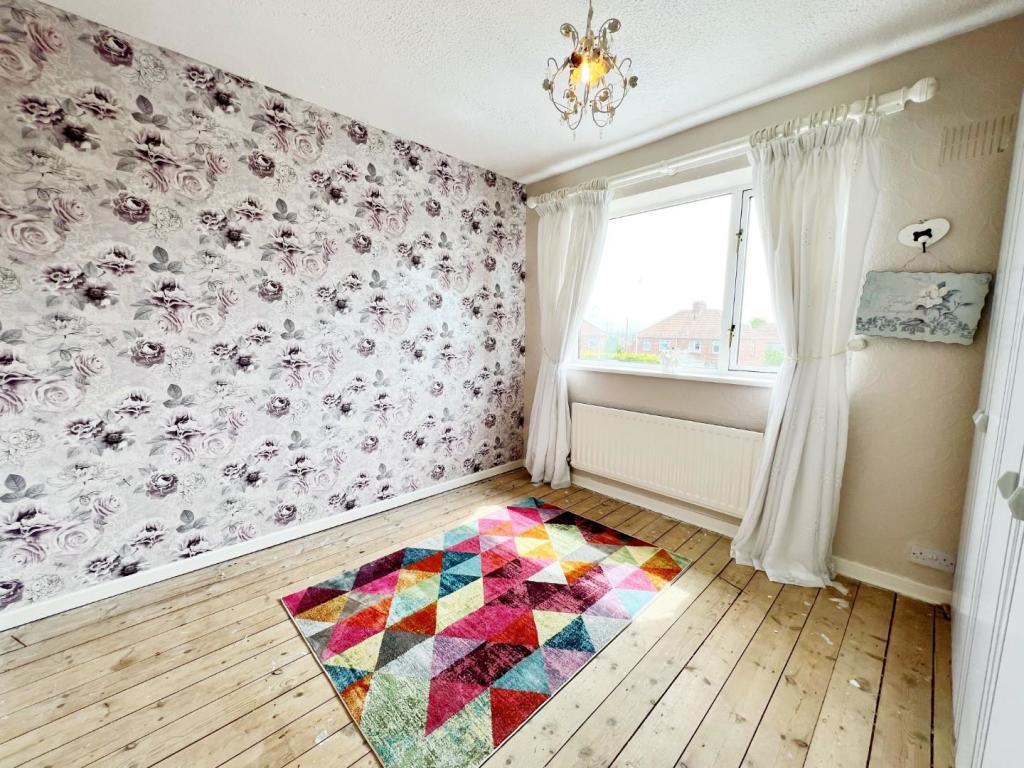 Bed 2 pic 1.jpg