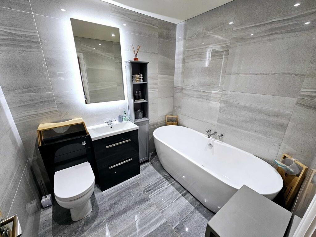 27360abf-02e5-467e-a1fb-12aa1cd66692