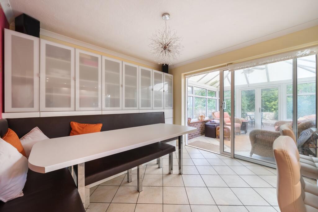 1300560-15-683d990b44402