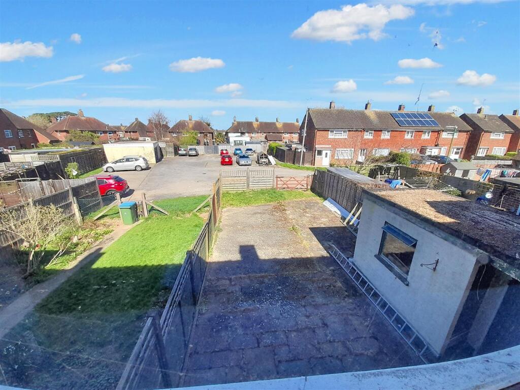 Driveway rear garden store new.jpg