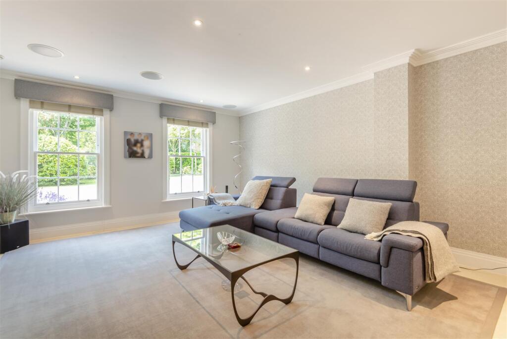 8652436-interior15.jpg