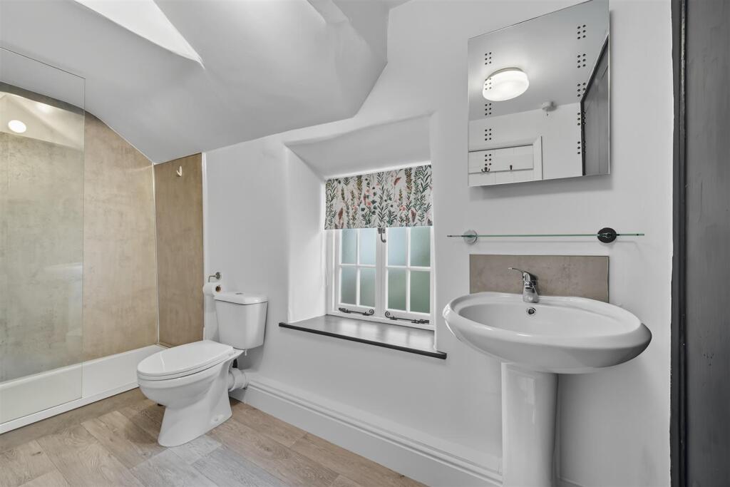 Saxton Mee Wainstones 413.jpg