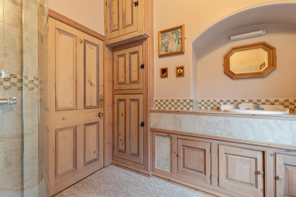 36 Upper Batley, Low Lane 33_297.png