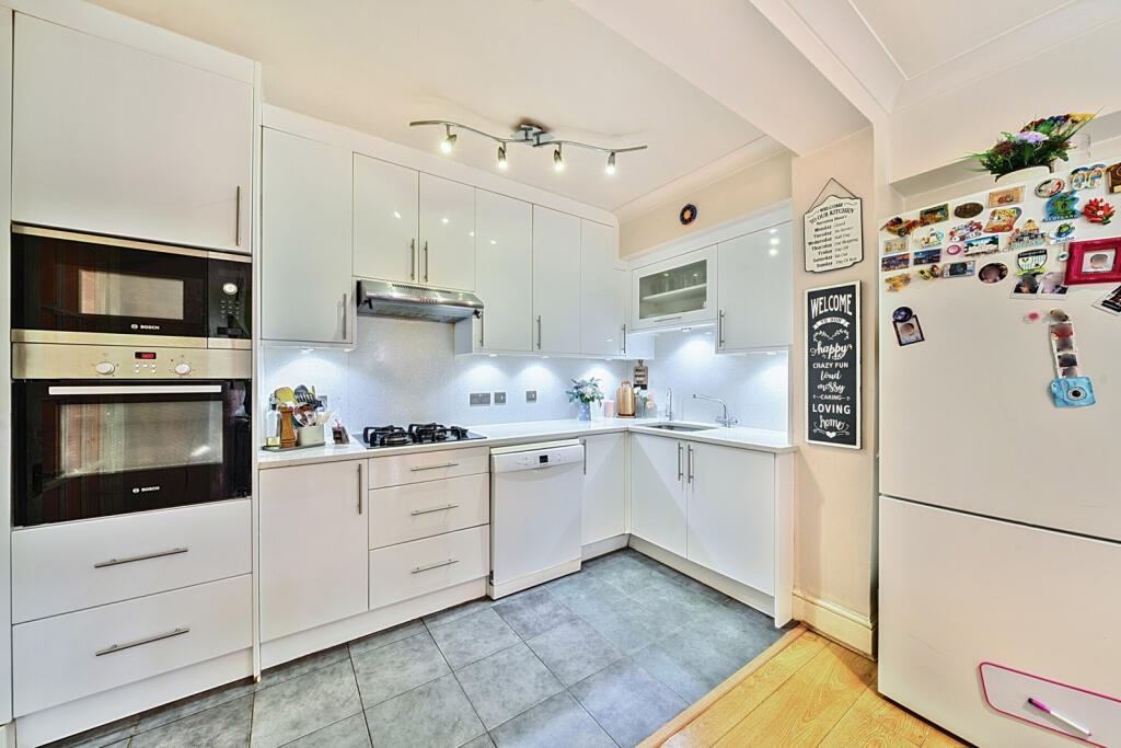 1303263-6-683efbe...