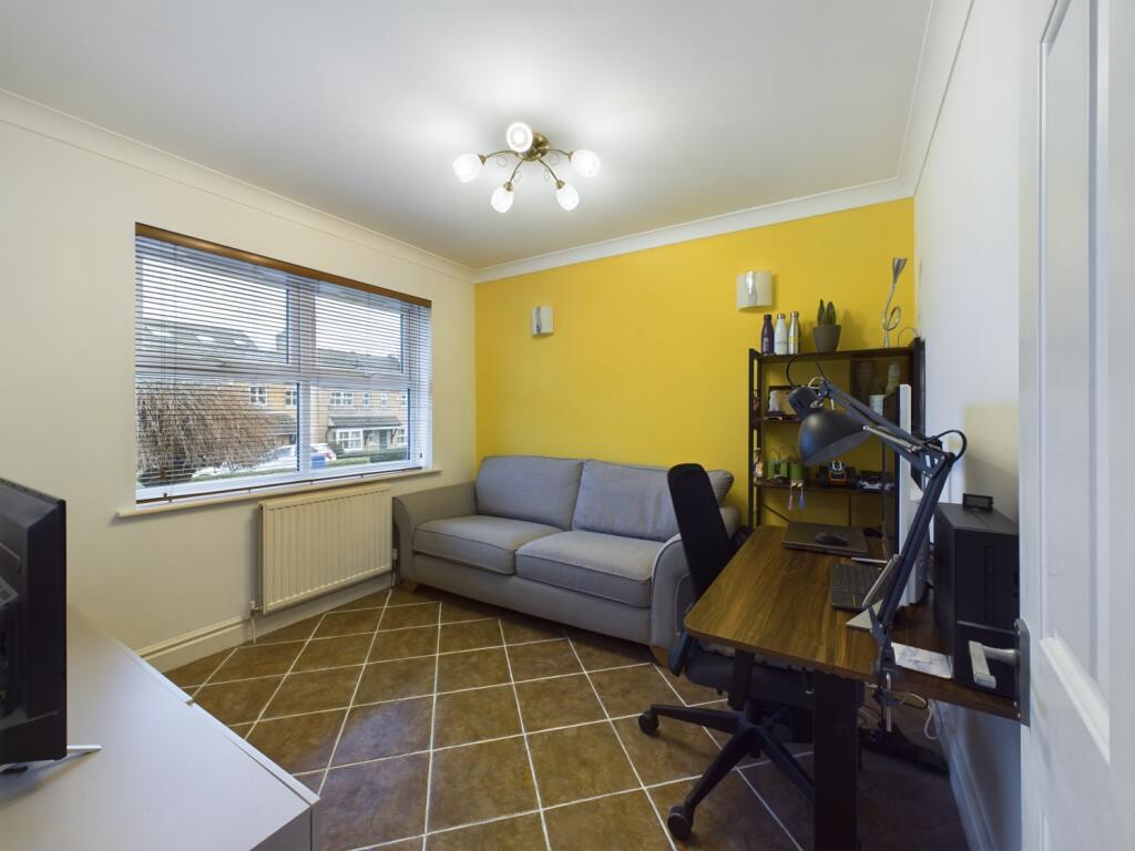 Snug-Bedroom 5