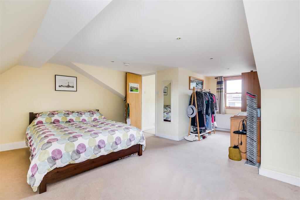 Brackley Road, W4 - FOR SALE