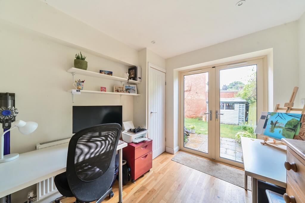 1297125-3-6835da2...