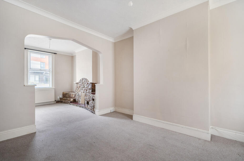 1355817-7-68cbf26...