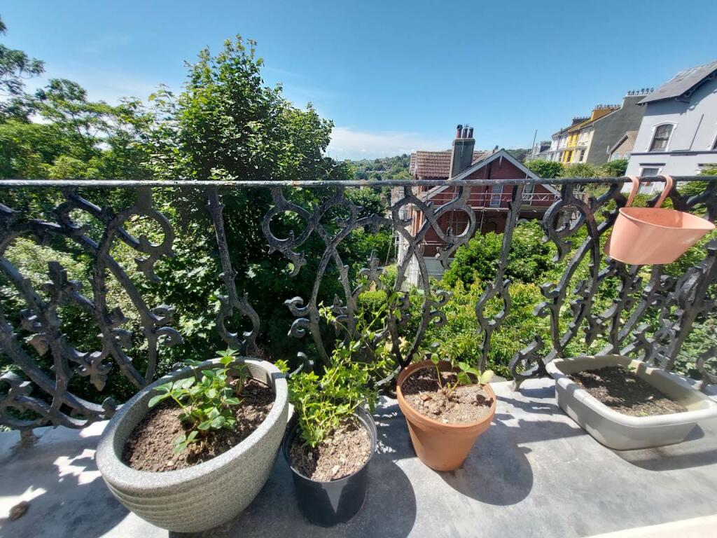 Balcony (3)