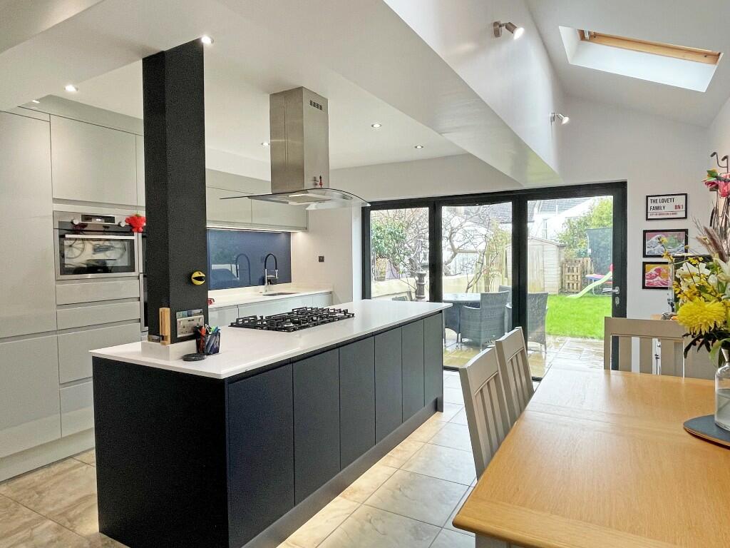Kit/Dining/Living