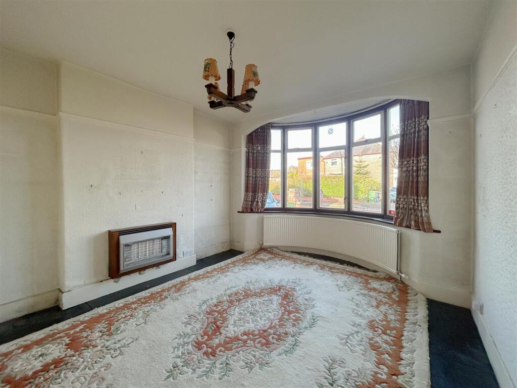 Sitting / Dining Room