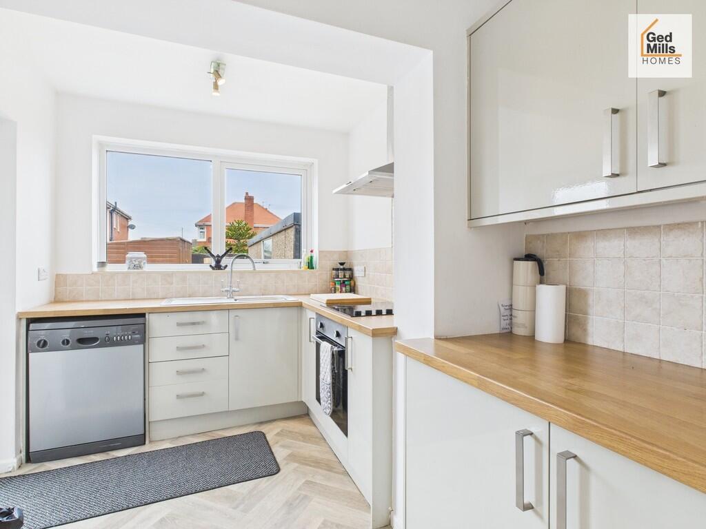 CAM04261G0-PR0032...