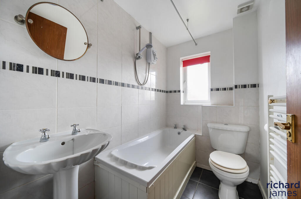 43b7857658094a81b35f82ec17bbff5c