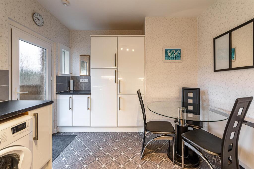 1 Glenburn Avenue Newtown St Boswells 18.JPG