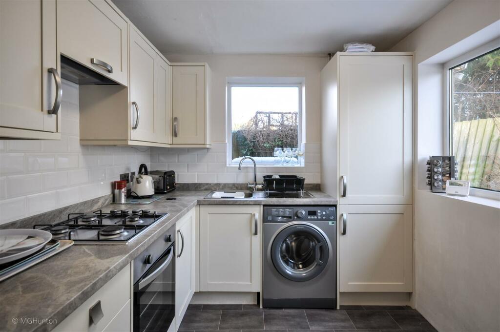 Kitchen..jpg