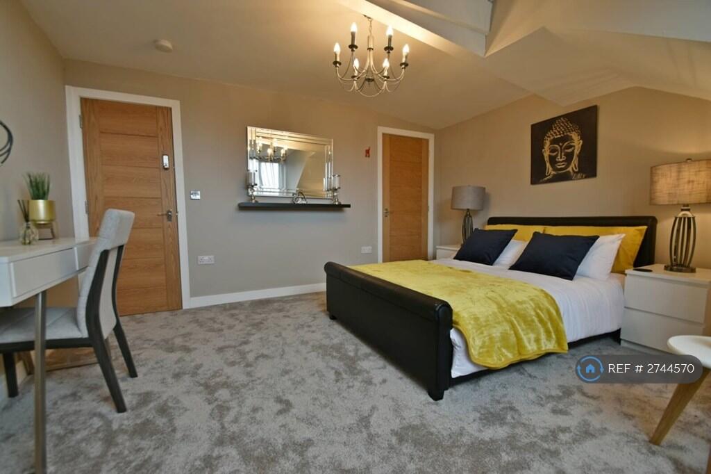 Top Front Bedroom