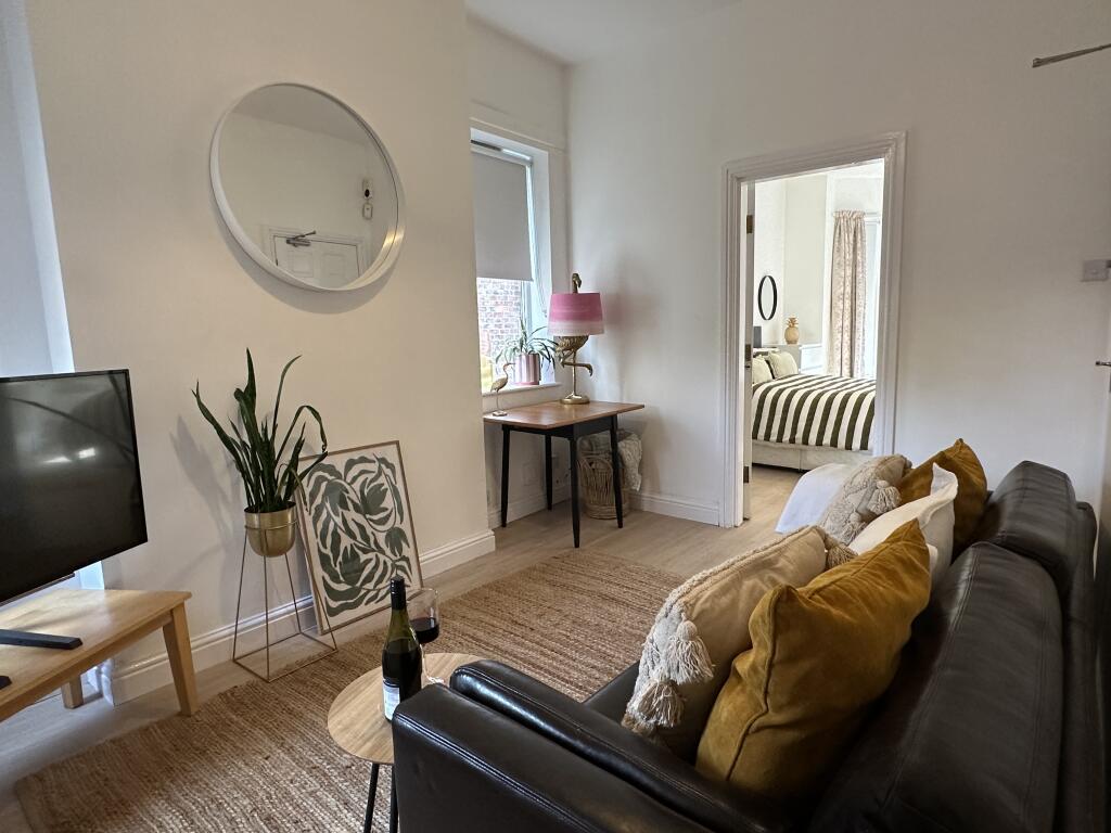 Flat 1 Marsland Road