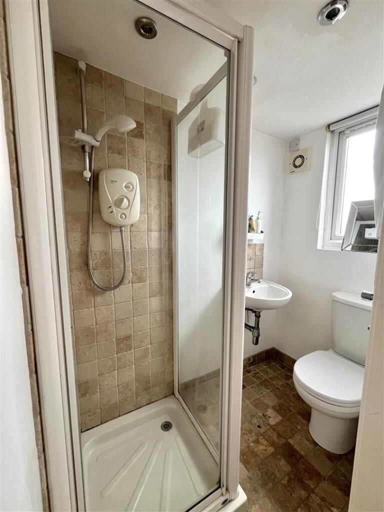 En Suite Shower Room