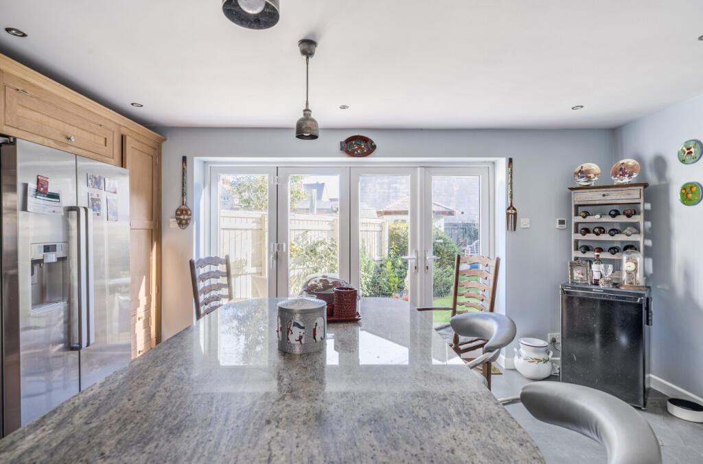 1360900-16-68daac...