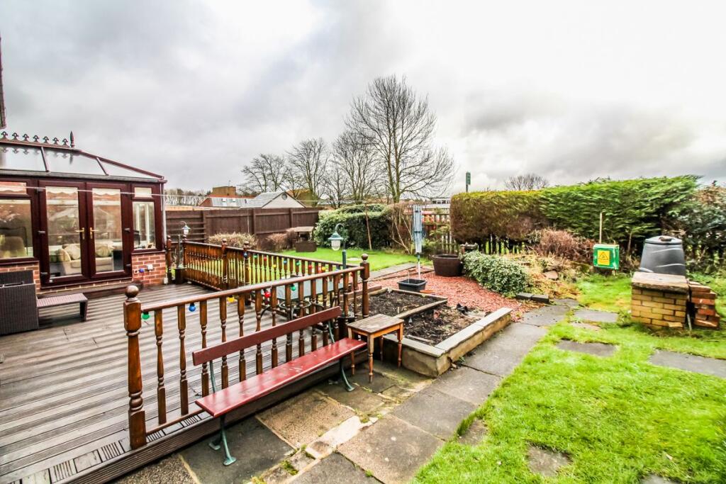 Rear Garden Pic 2.