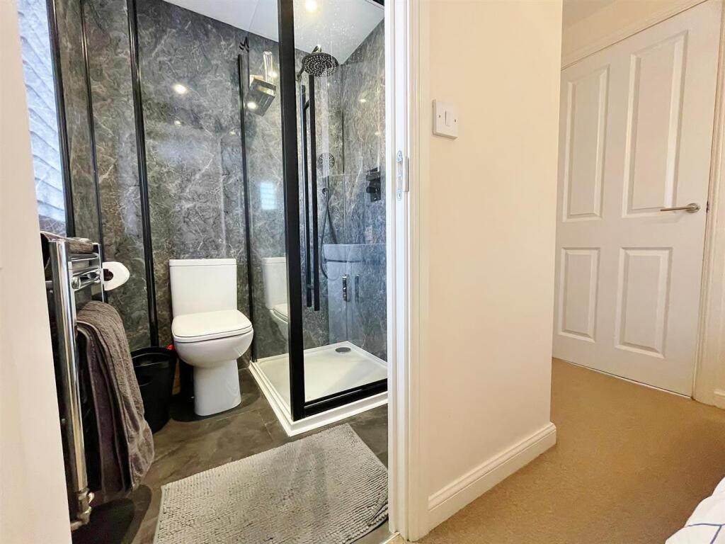 Ensuite