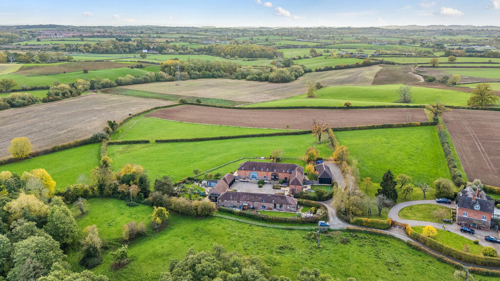 1373289-14-202510...