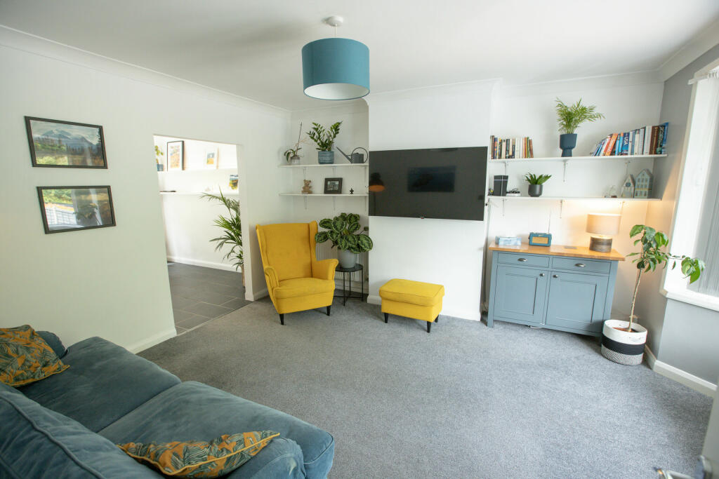 50MOORGROVE-LOUNGE_1