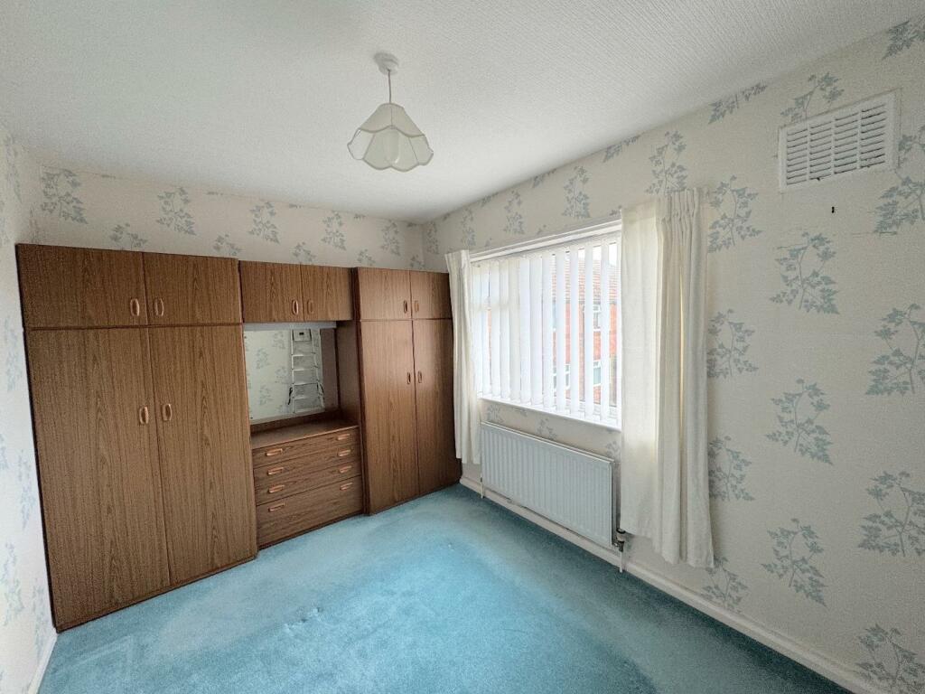 BEDROOM (REAR)