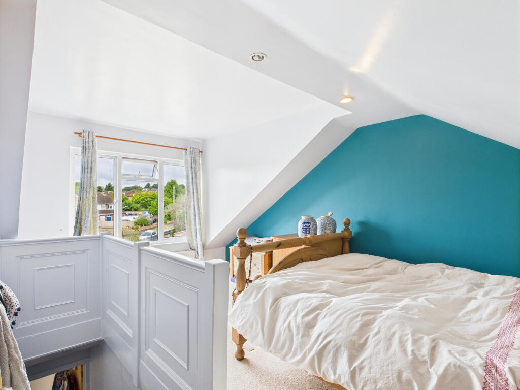 CAM01354G0-PR0569-STILL013