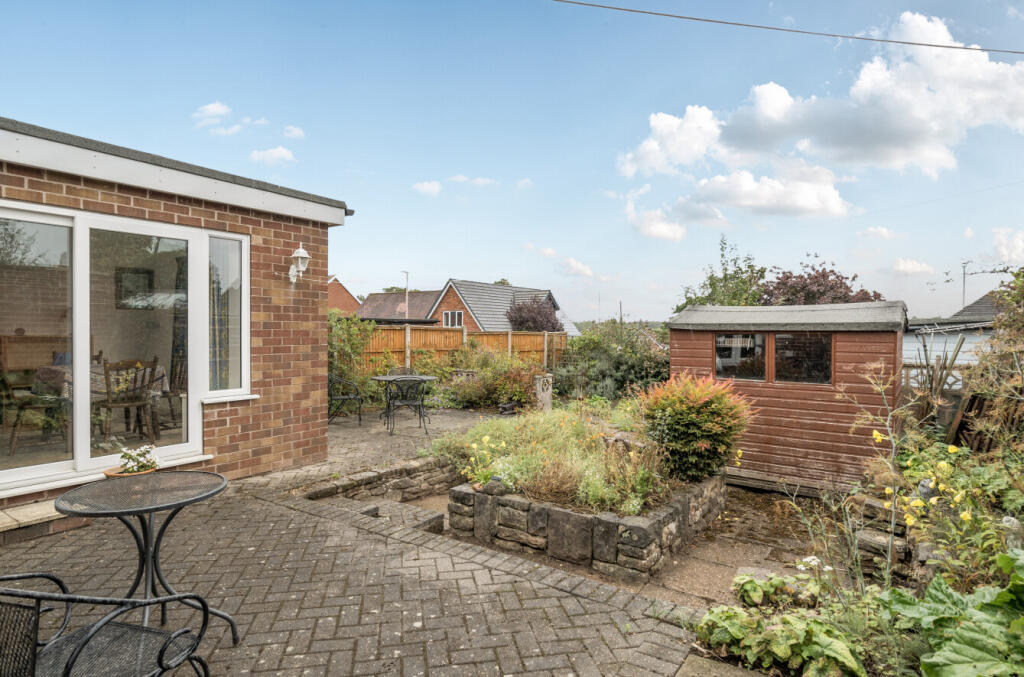 1346099-5-68b9c4f...