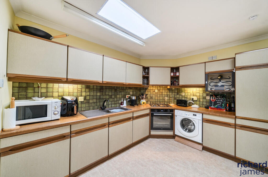 b5fe39747b914f998b72dac30c98df6b