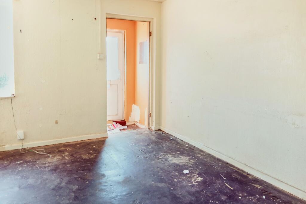 32 Berry Close, Exmouth, Devon EX8 2PT