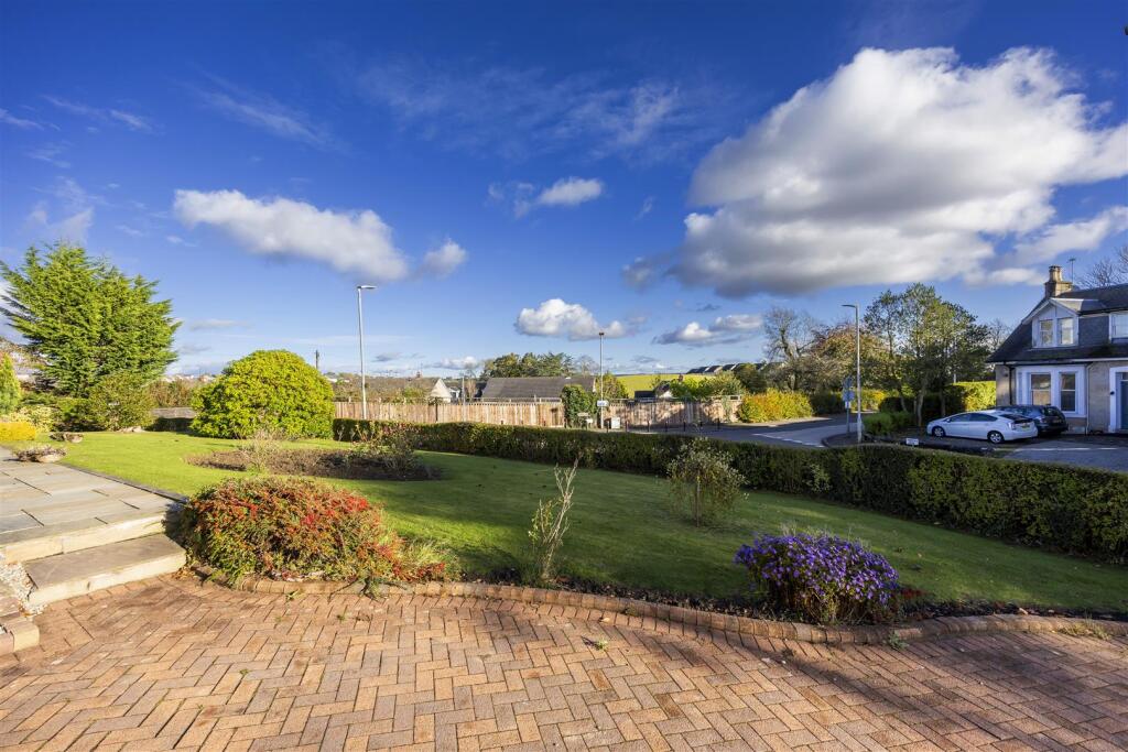 4_CROSSHILL_RD_LENZIE_006.JPG
