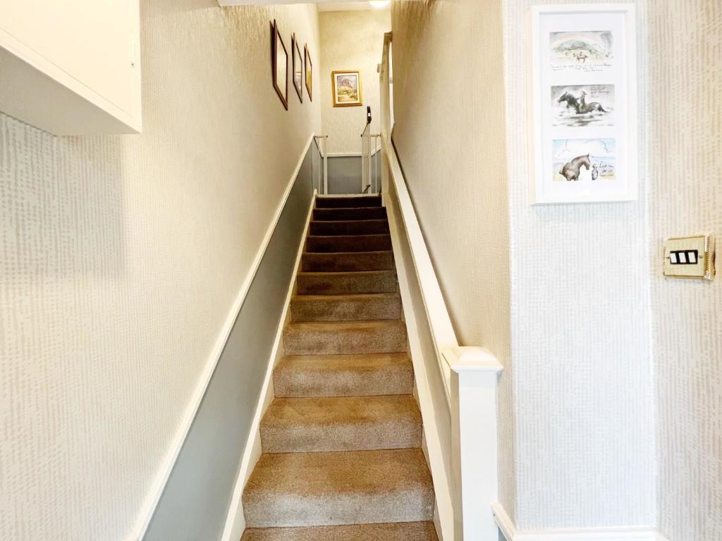 Hallway.jpg