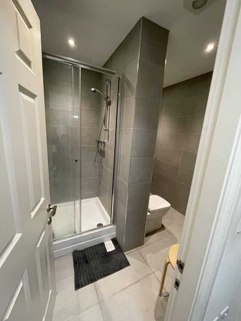 Flat_1_St_James_Row