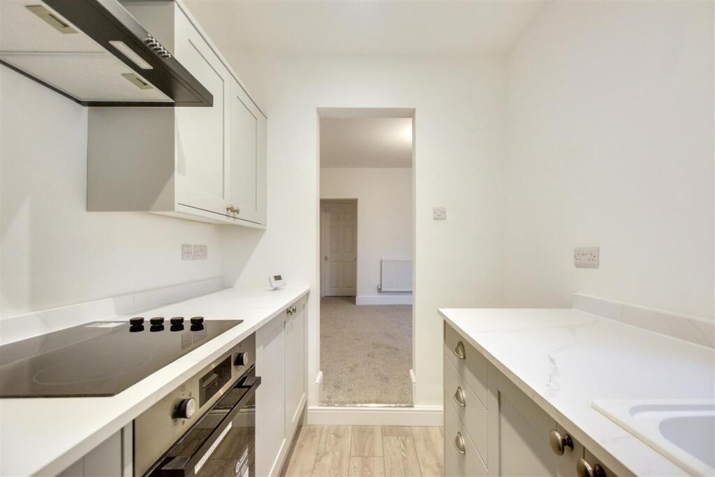 Kitchen_2.jpeg