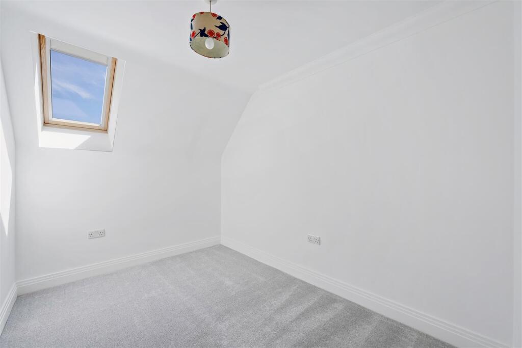 AMBERLEIGH HOUSE, 5 (16 FROM 25)-1.jpg