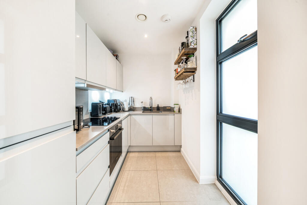 1374217-10-69087a...