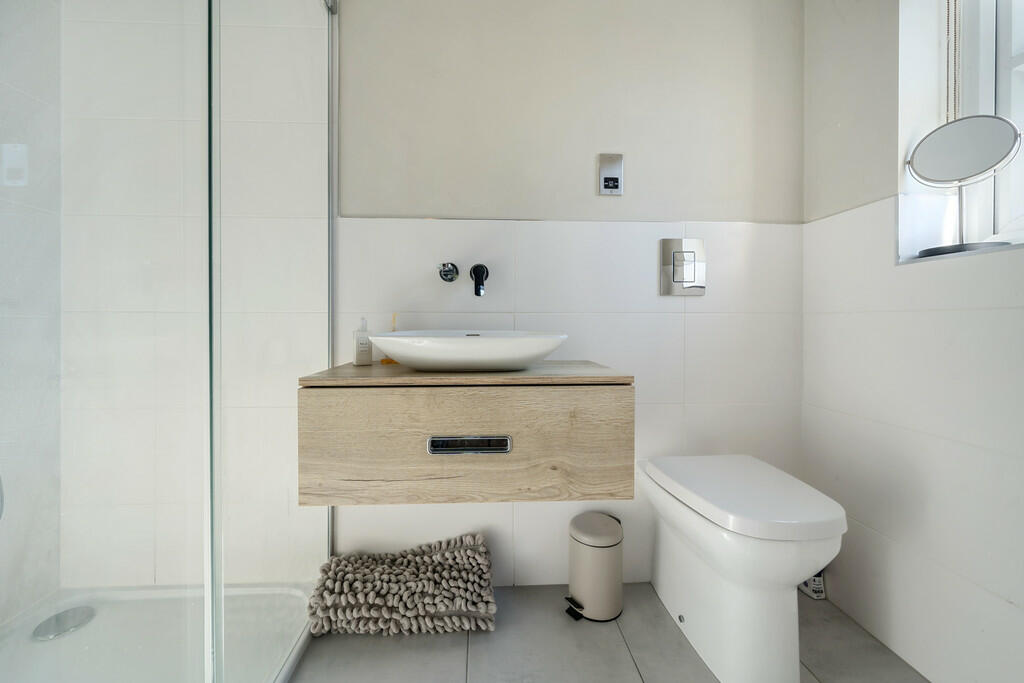 Ensuite Shower Ro...