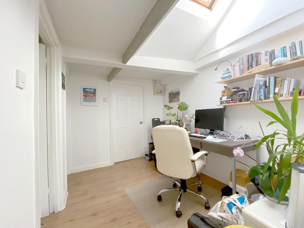 Hall/Study