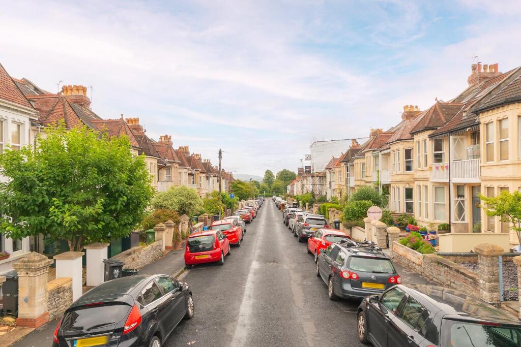 2W4RKE - External F.jpg