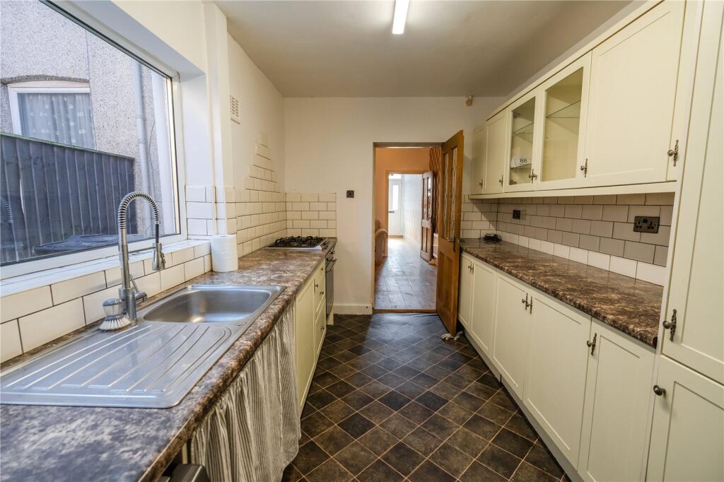 Kitchen (2)