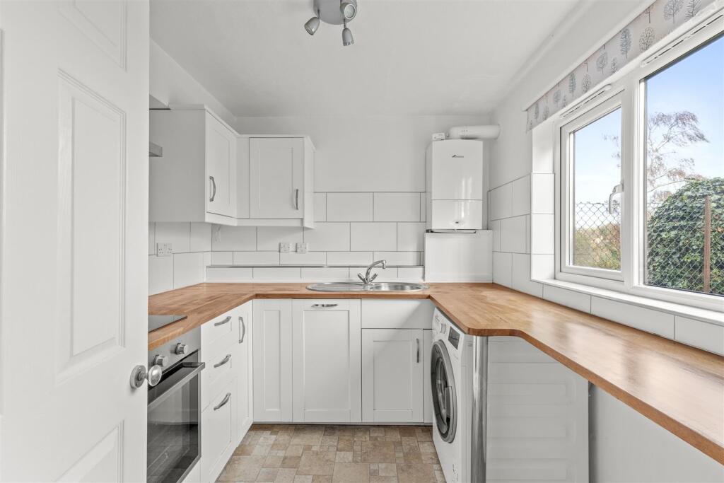 10 Windrush Court, HP13 7UL-7.jpg