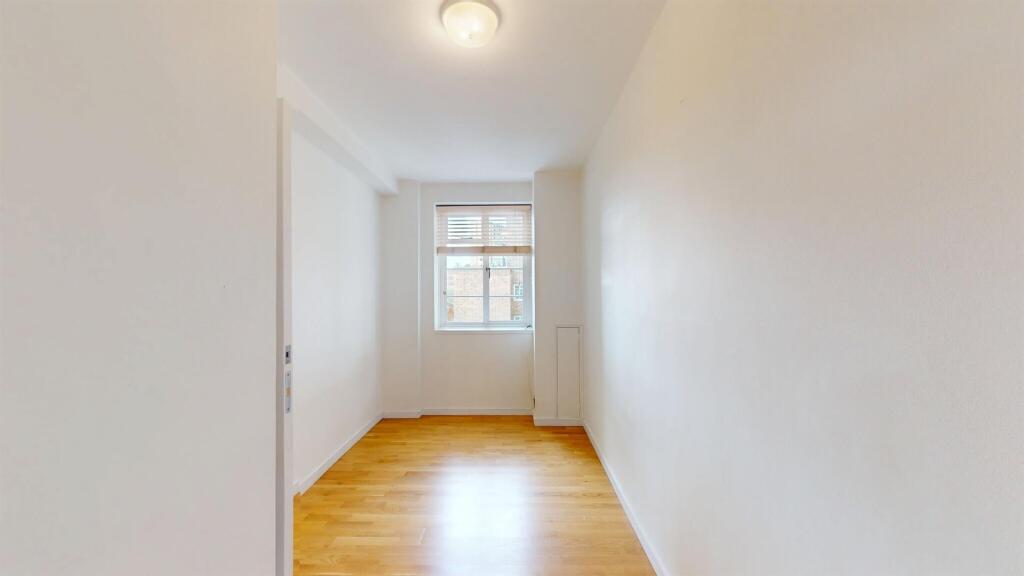 30CC.bedroom3.jpg