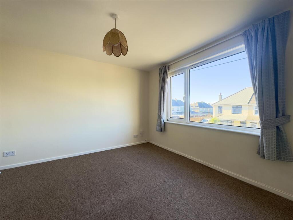 Flat 5