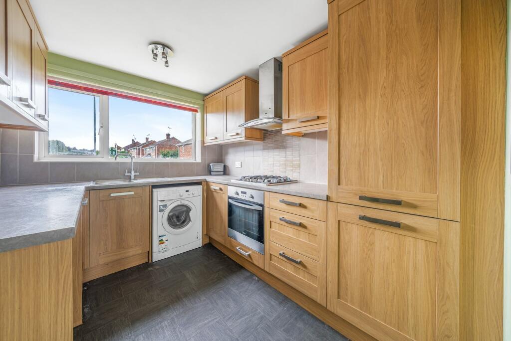 Kitchen (2)