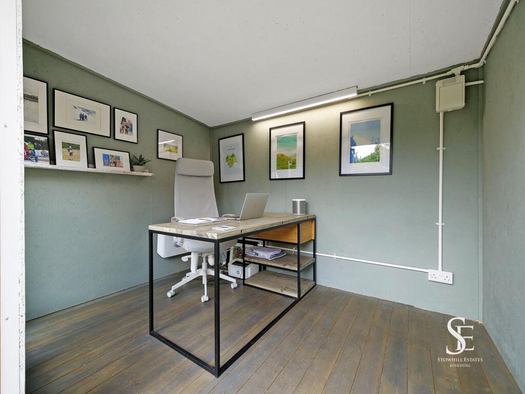 Garden Studio / Office